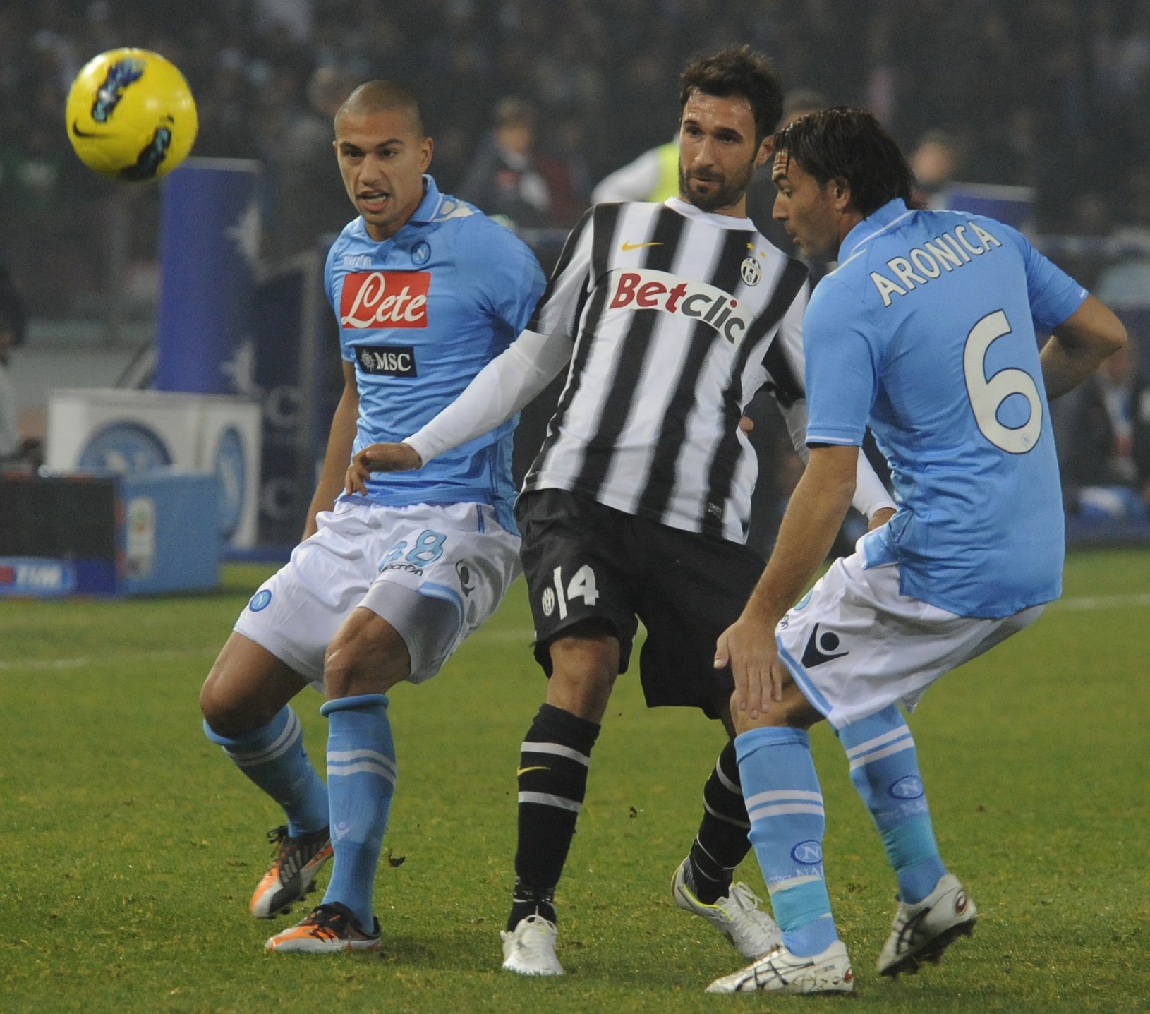 Mirko Vučinič, Gökhan Inler