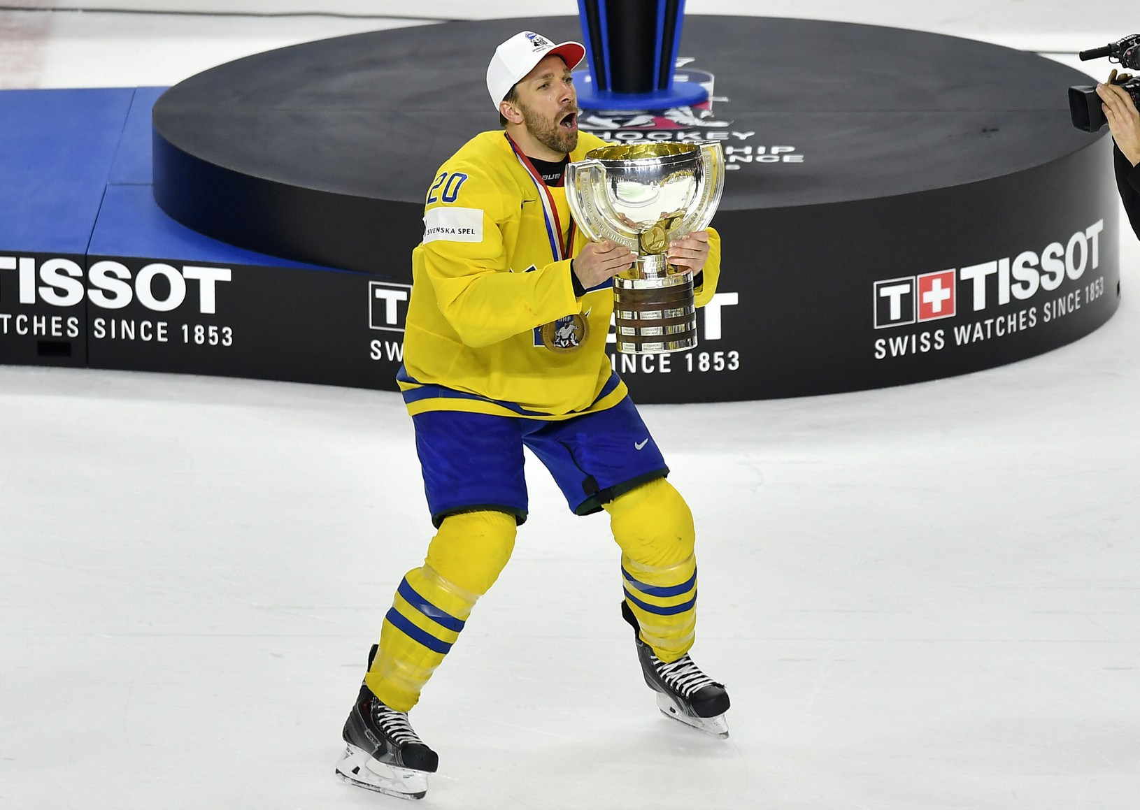 Joel Lundqvist s trofejou
