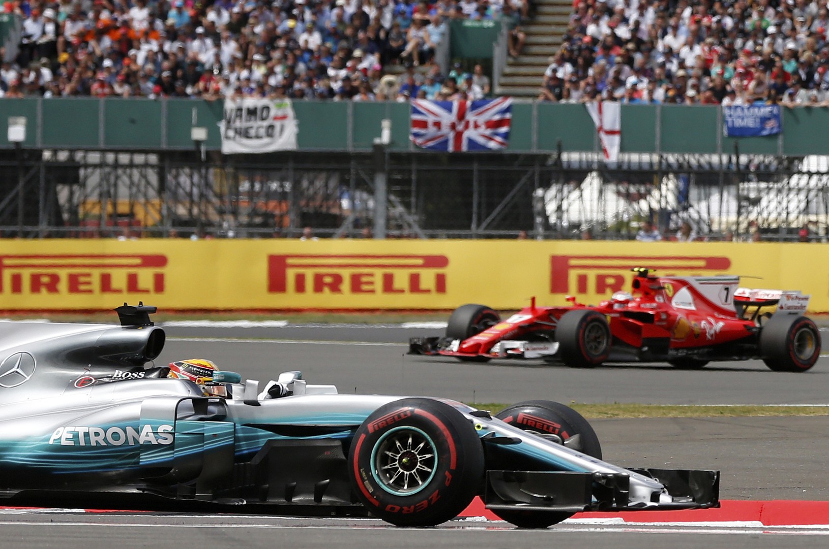 Lewis Hamilton a Kimi