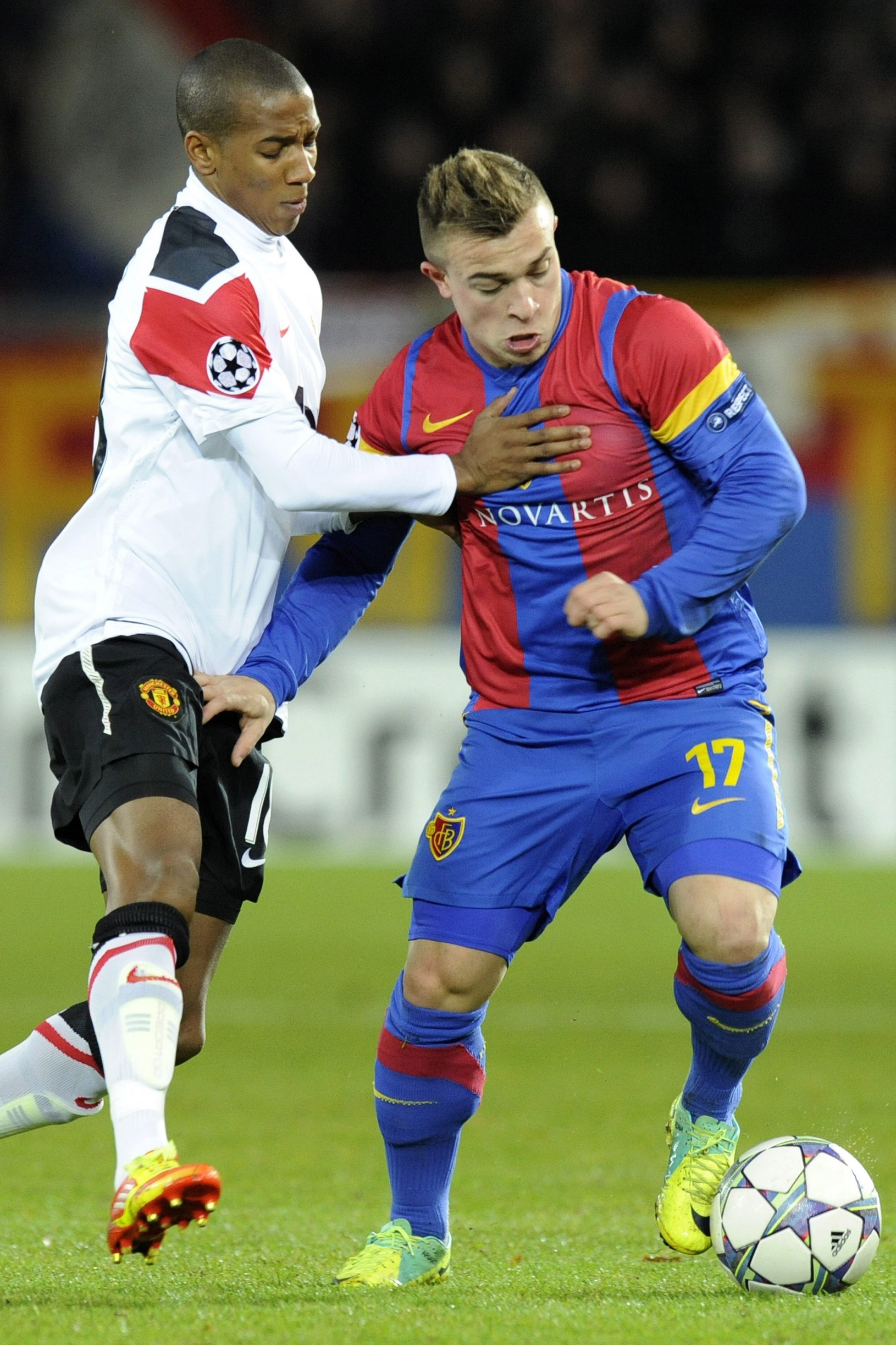 Ashley Young a Xherdan