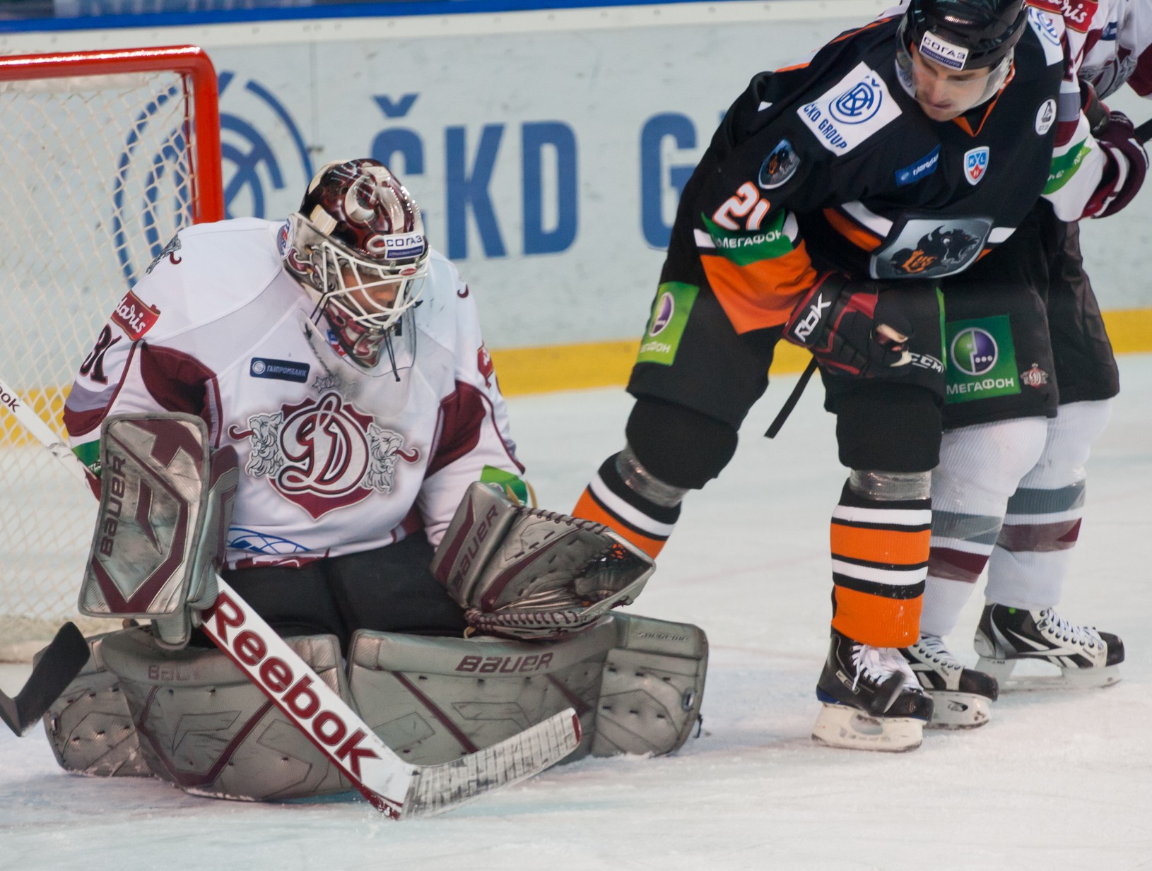 Rudolf Huna pred brankárom