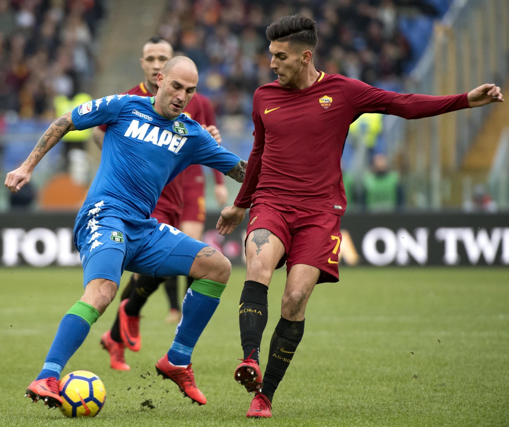 Paolo Cannavaro (v modrom)