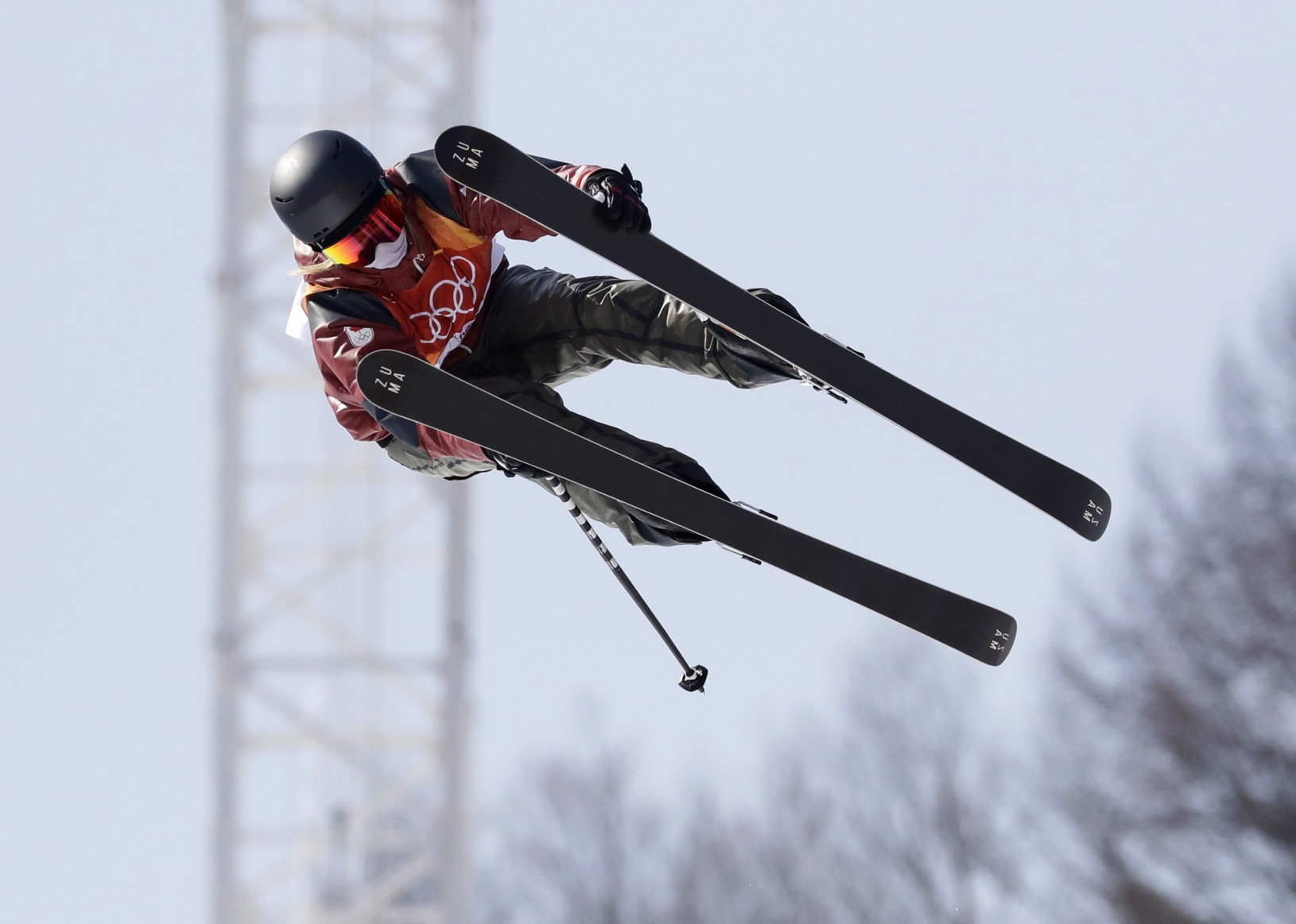 Kanadská akrobatická lyžiarka Cassie