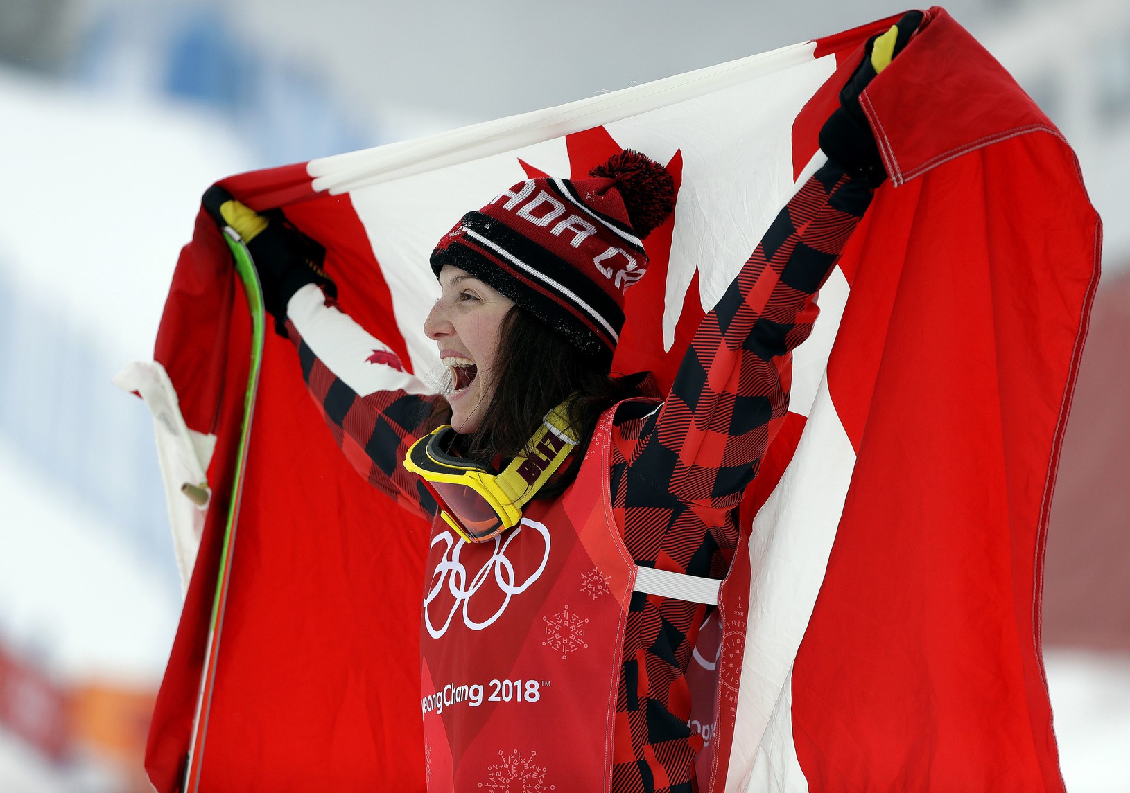 Kanadská akrobatická lyžiarka Kelsey