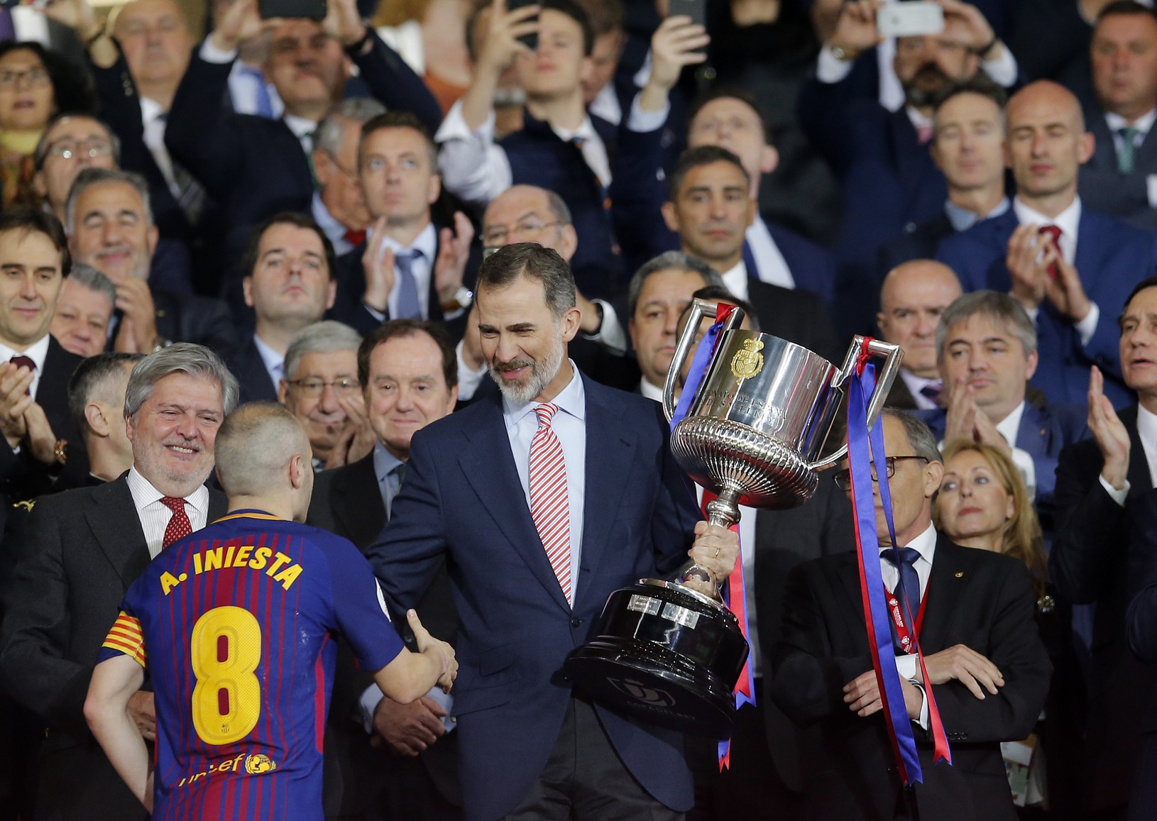 Andrés Iniesta preberá pohárovú