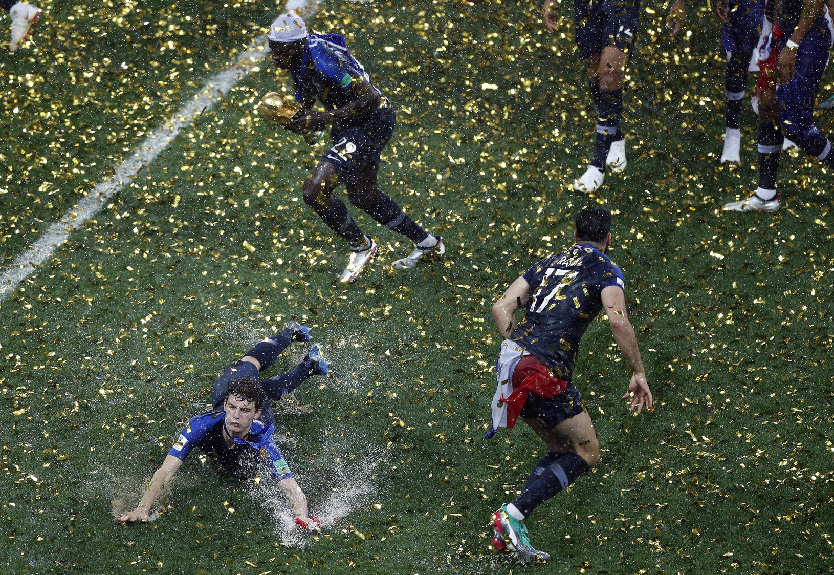 Víťazné oslavy futbalistov Francúzska