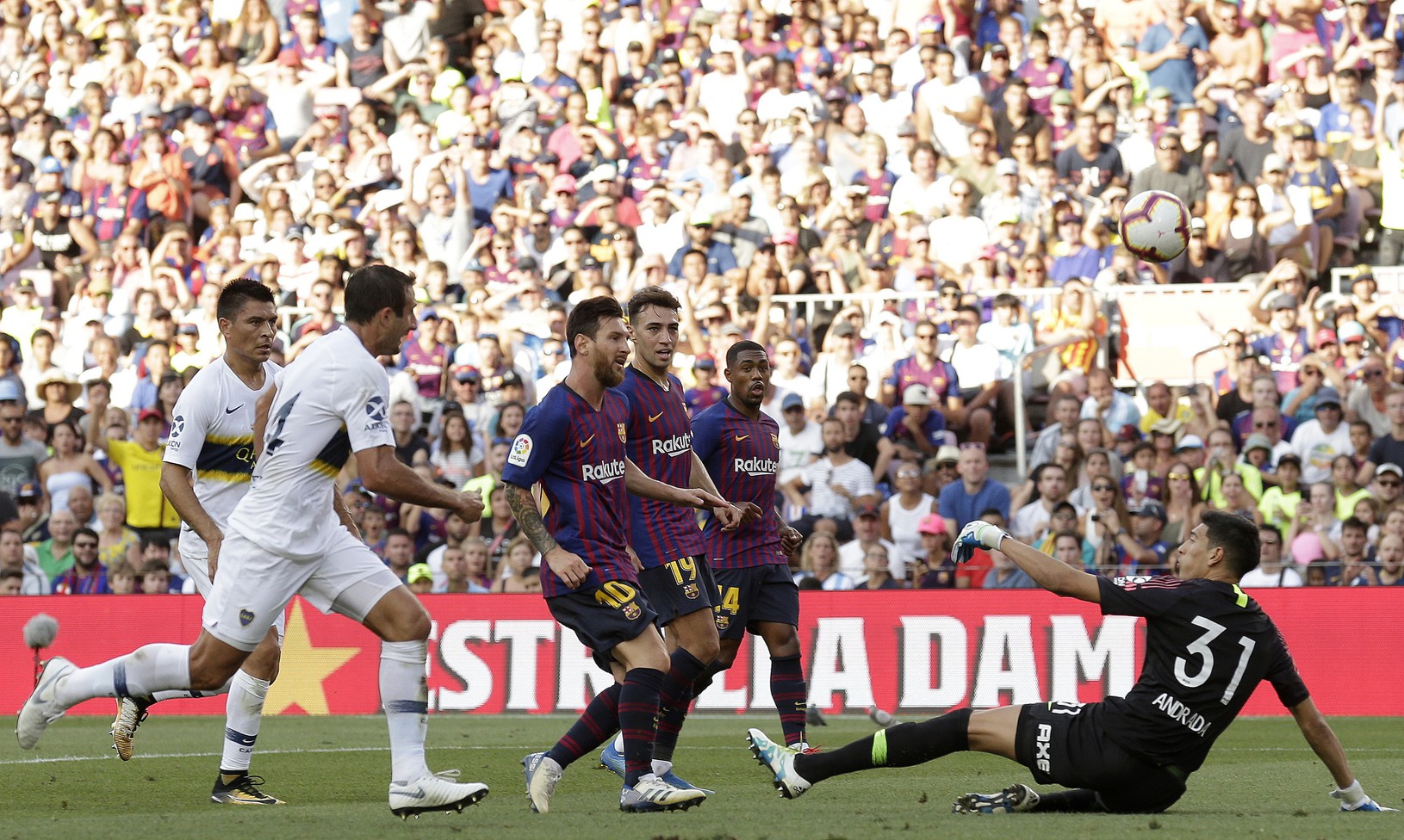 Lionel Messi dáva druhý