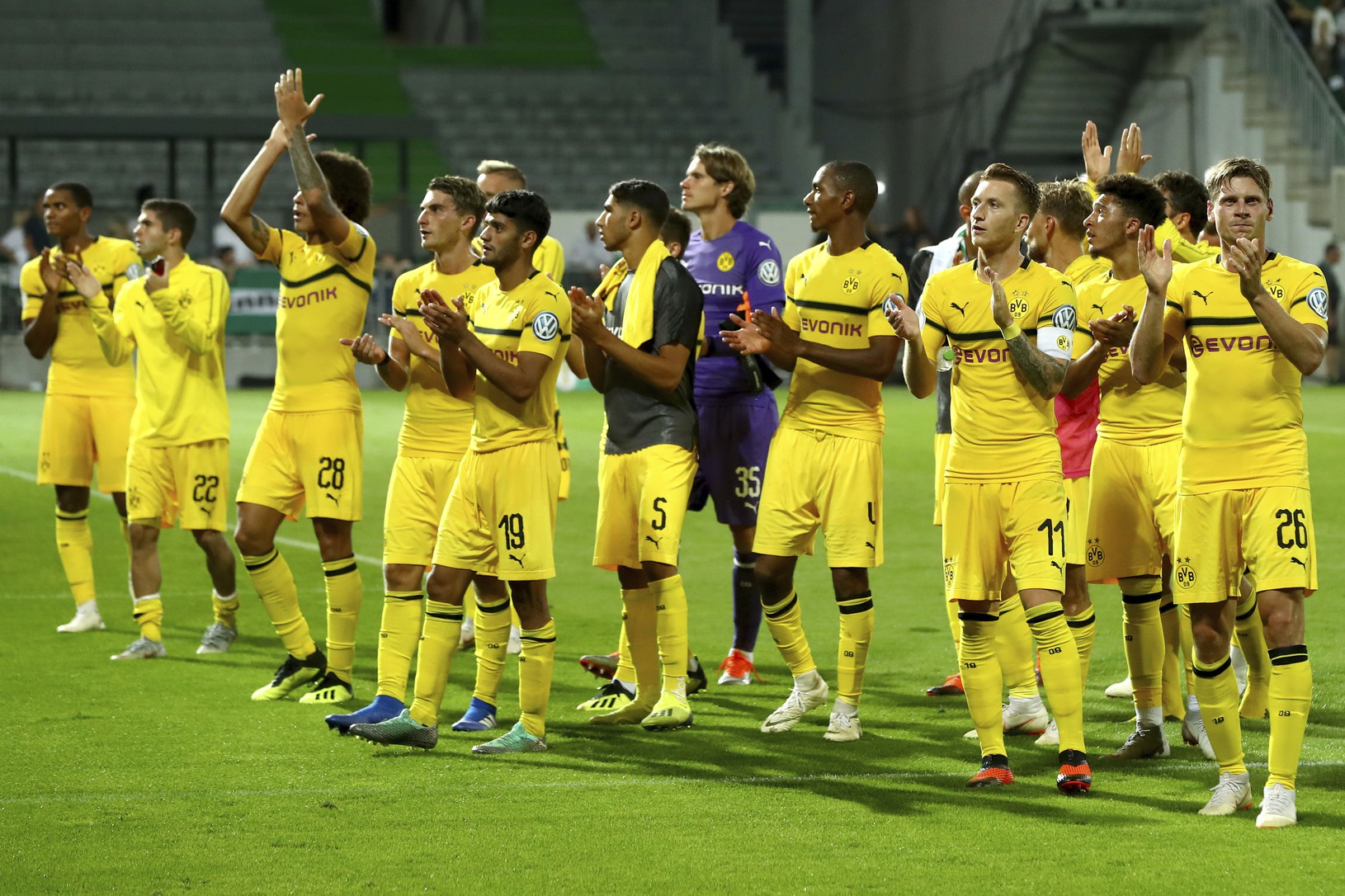 Hráči Dortmundu sa radujú