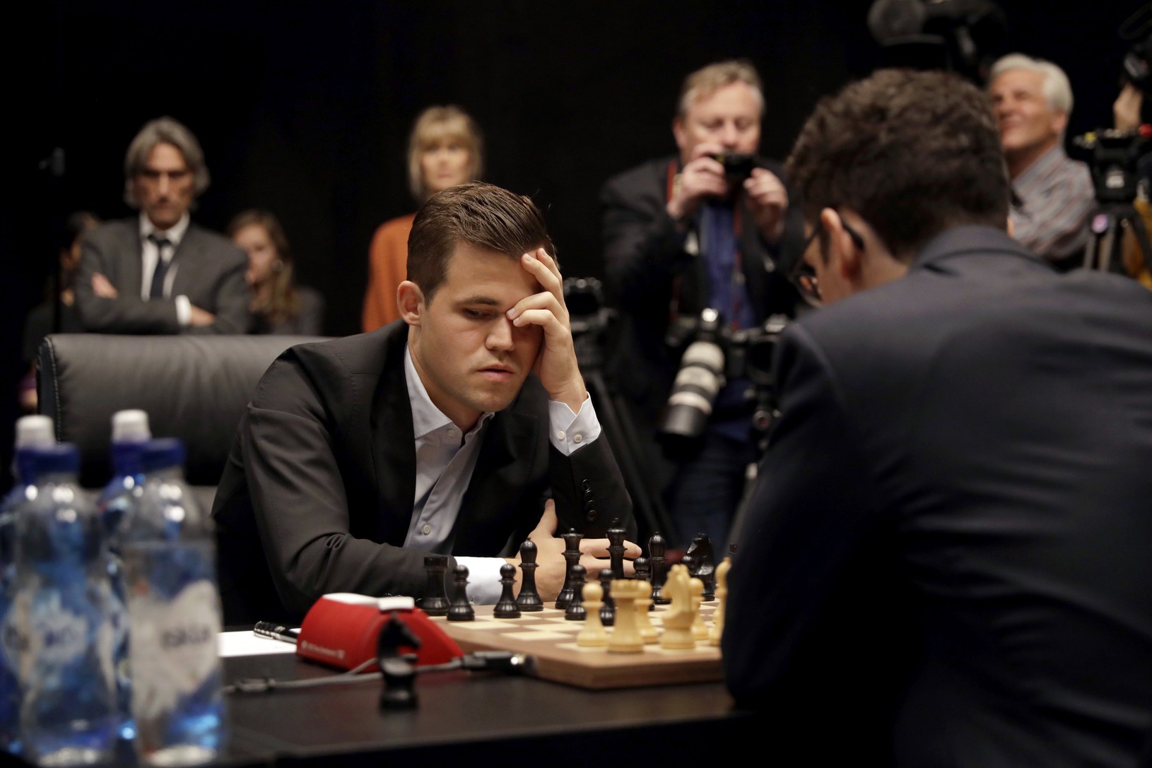 Magnus Carlsen a Fabiano