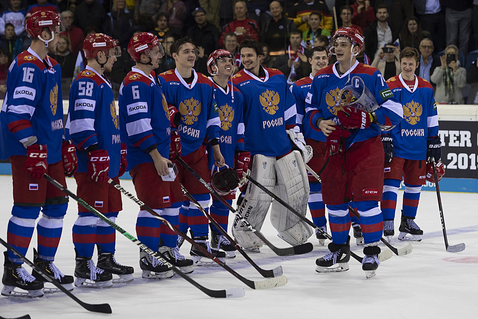 Šťastní ruskí hokejisti po