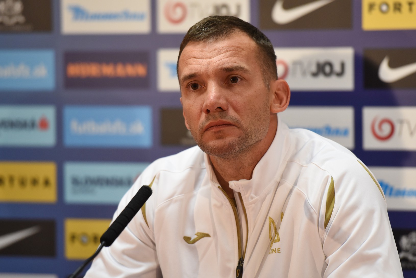 Na snímke tréner Ukrajiny