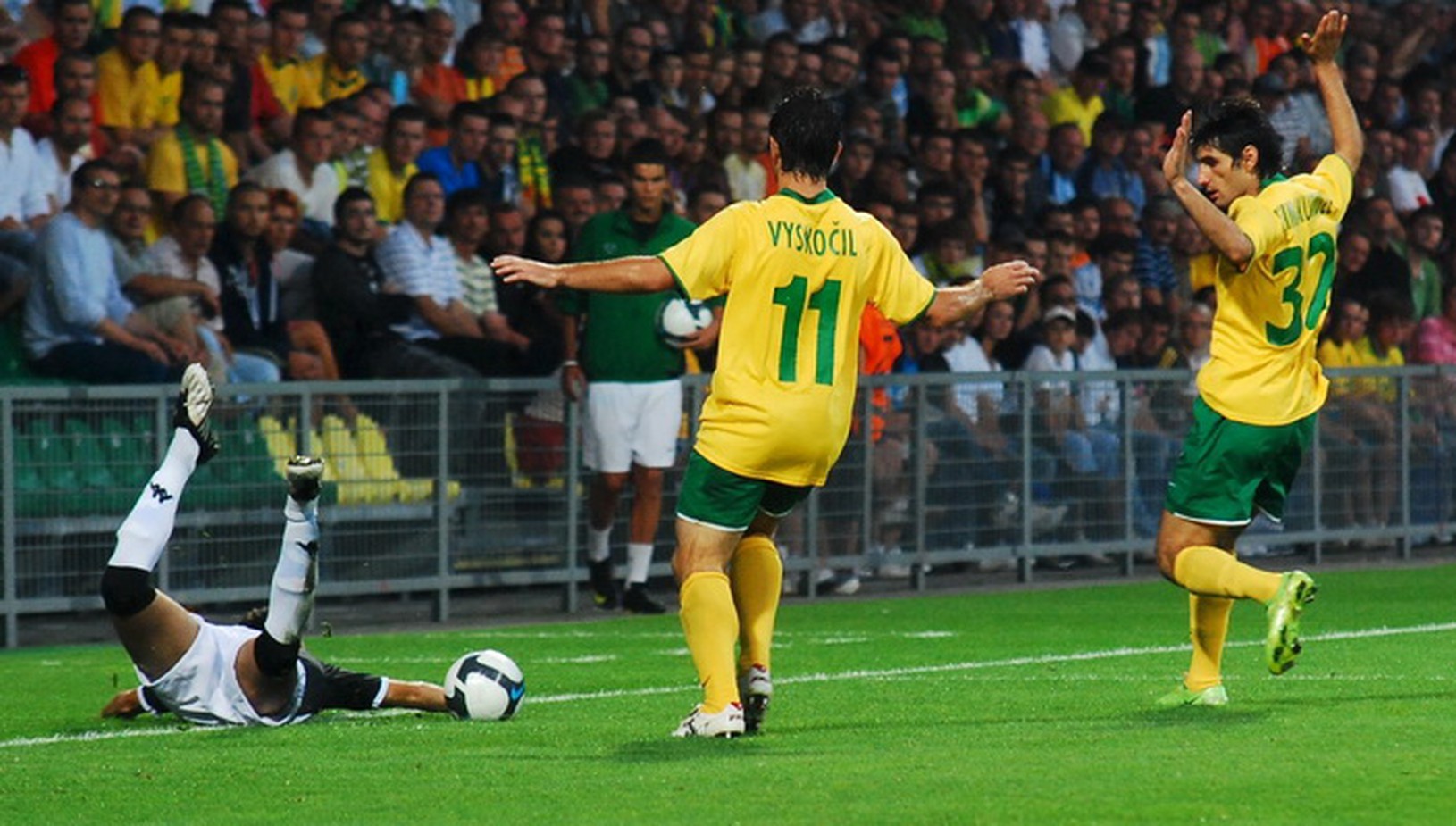 Na snímke domáci futbalisti