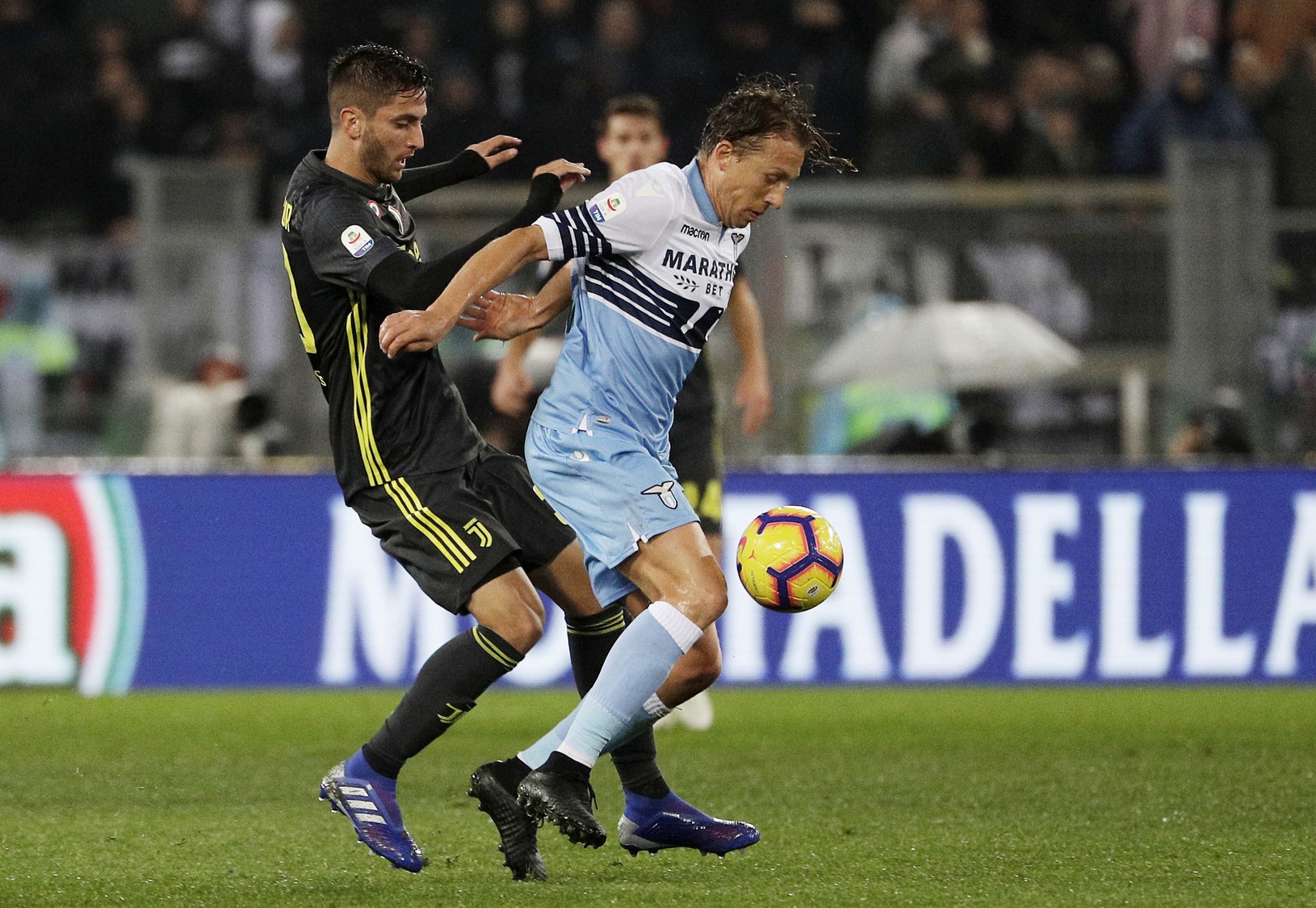 Lucas Leiva a Rodrigo