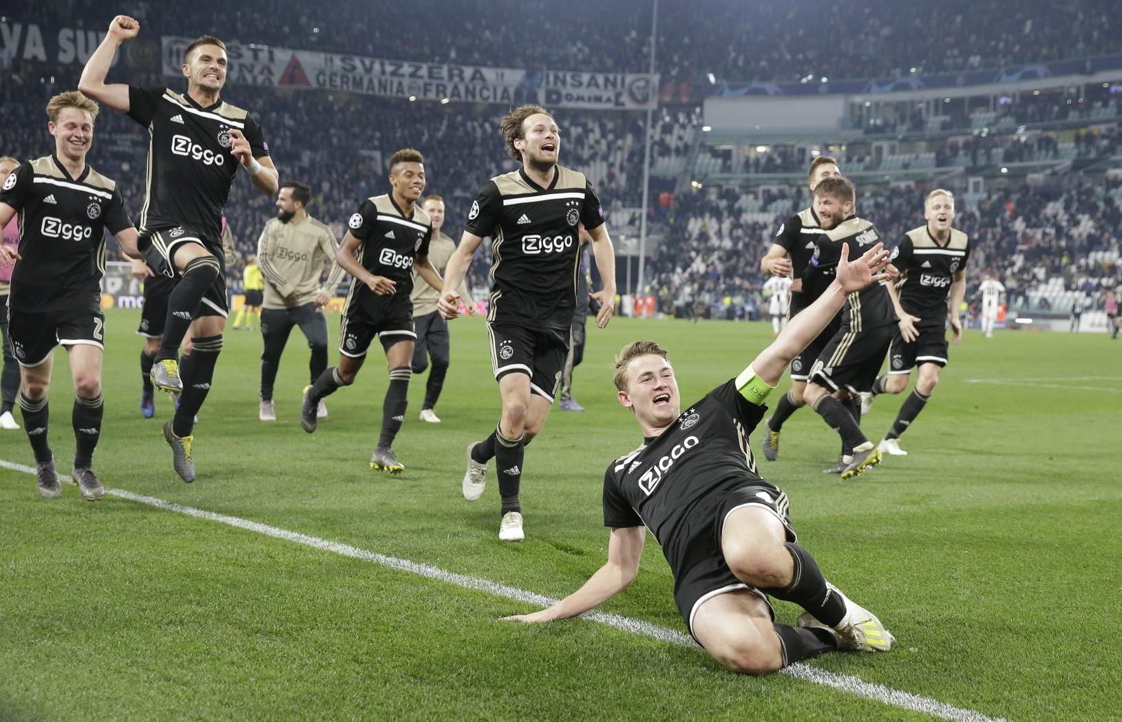 Radosť hráčov Ajaxu Amsterdam