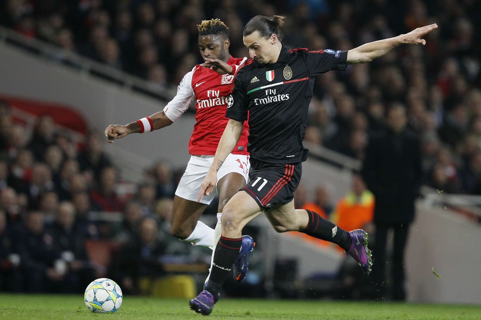 Alex Song a Zlatan