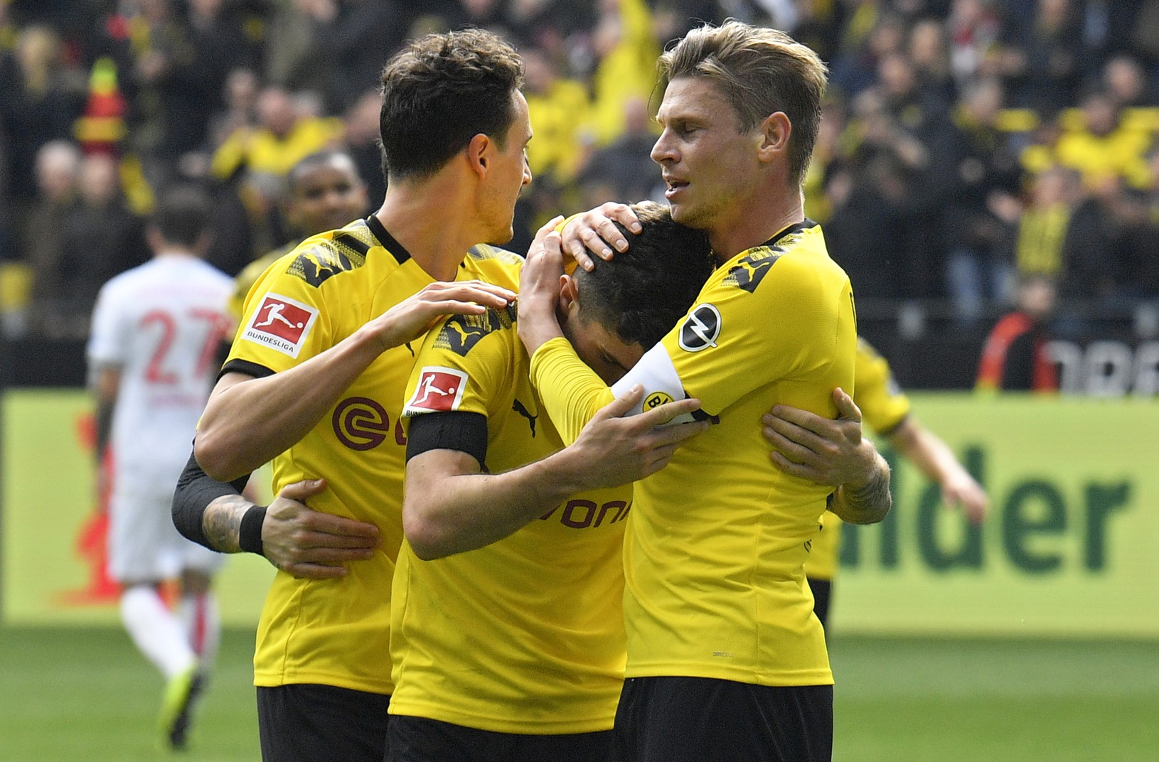 Borussia Dortmund stále živí