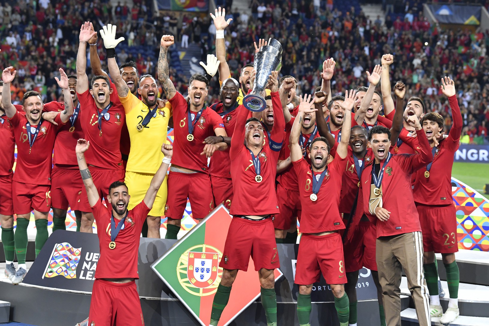 Portugalsko oslavuje triumf v