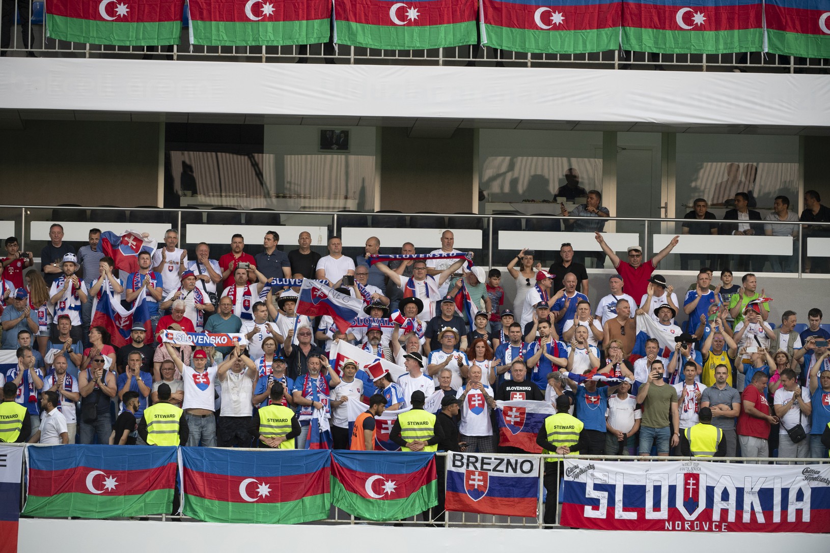 Slovenskí fanúšikovia povzbudzujú