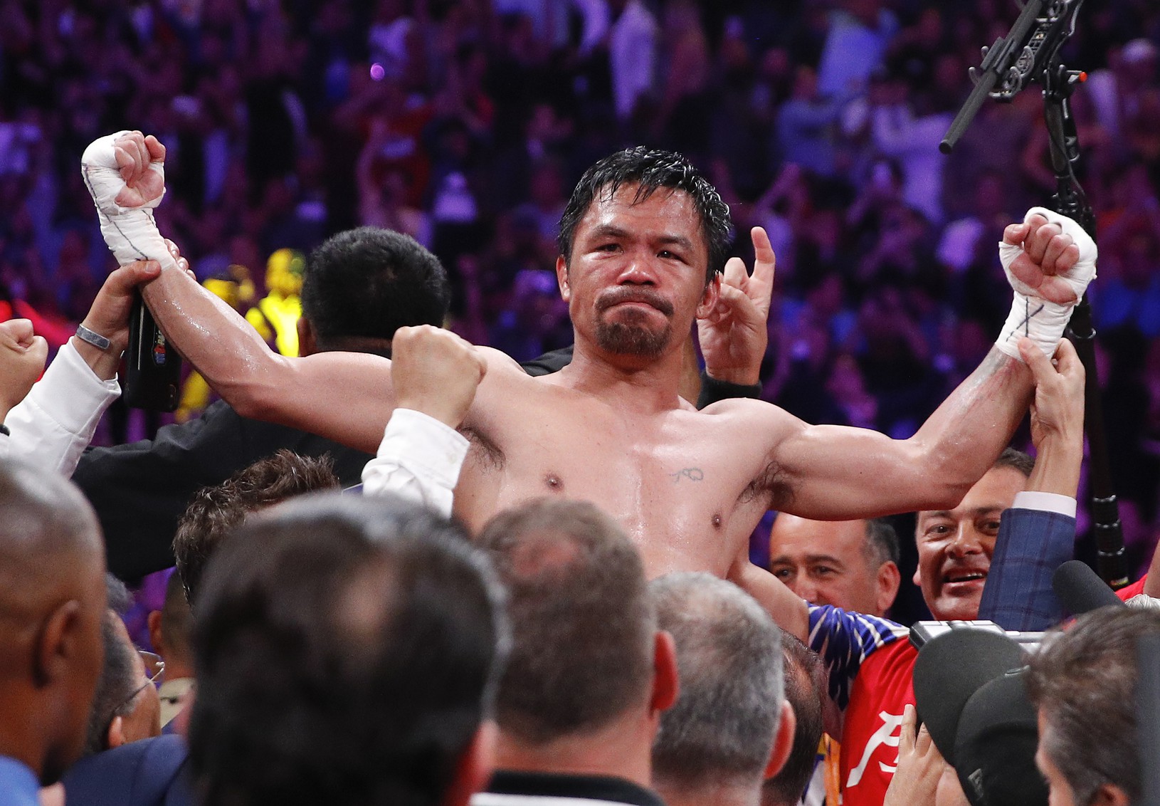 Manny Pacquiao zobral opasok