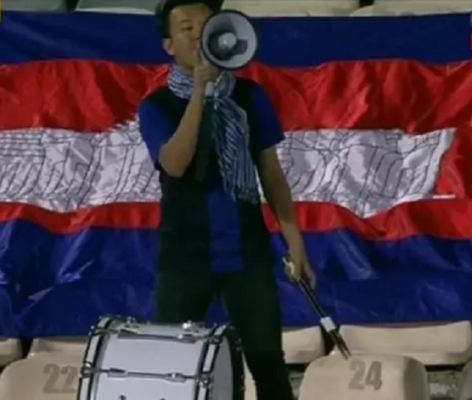 Osamotený fanúšik Kambodže v