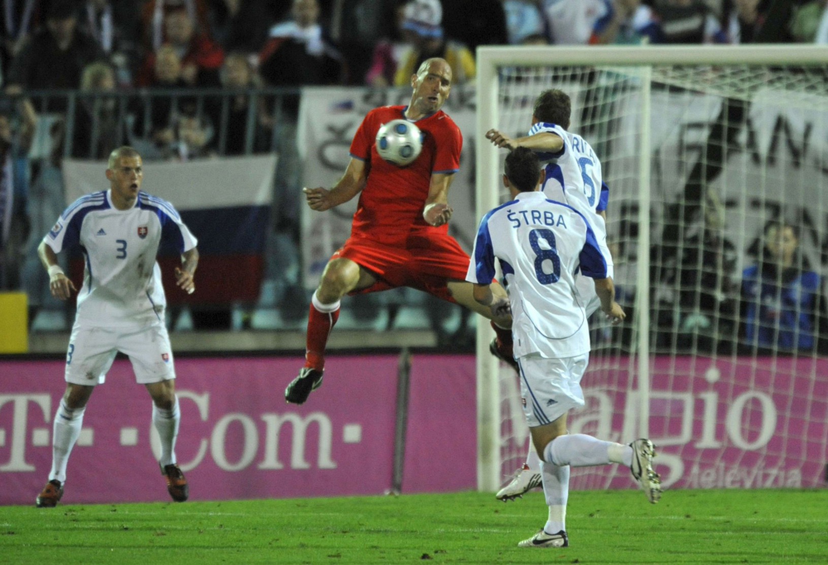Jan Koller bojuje proti