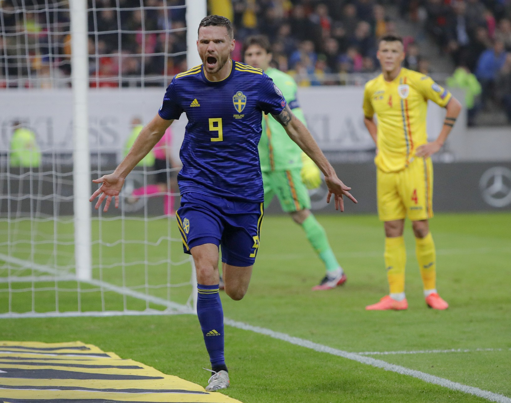 Švédi oslavujú gól do