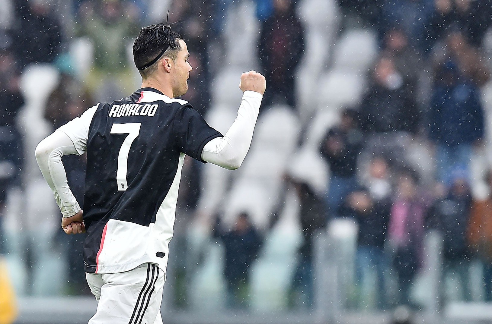 Cristiano Ronaldo oslavuje penaltový