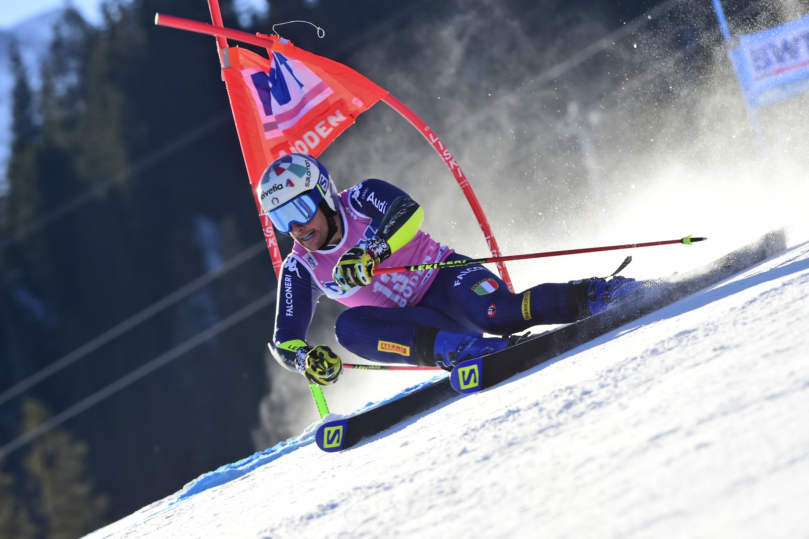 Taliansky lyžiar Luca De