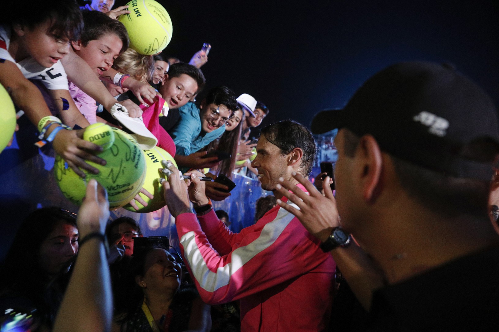 Rafael Nadal oslavuje titul