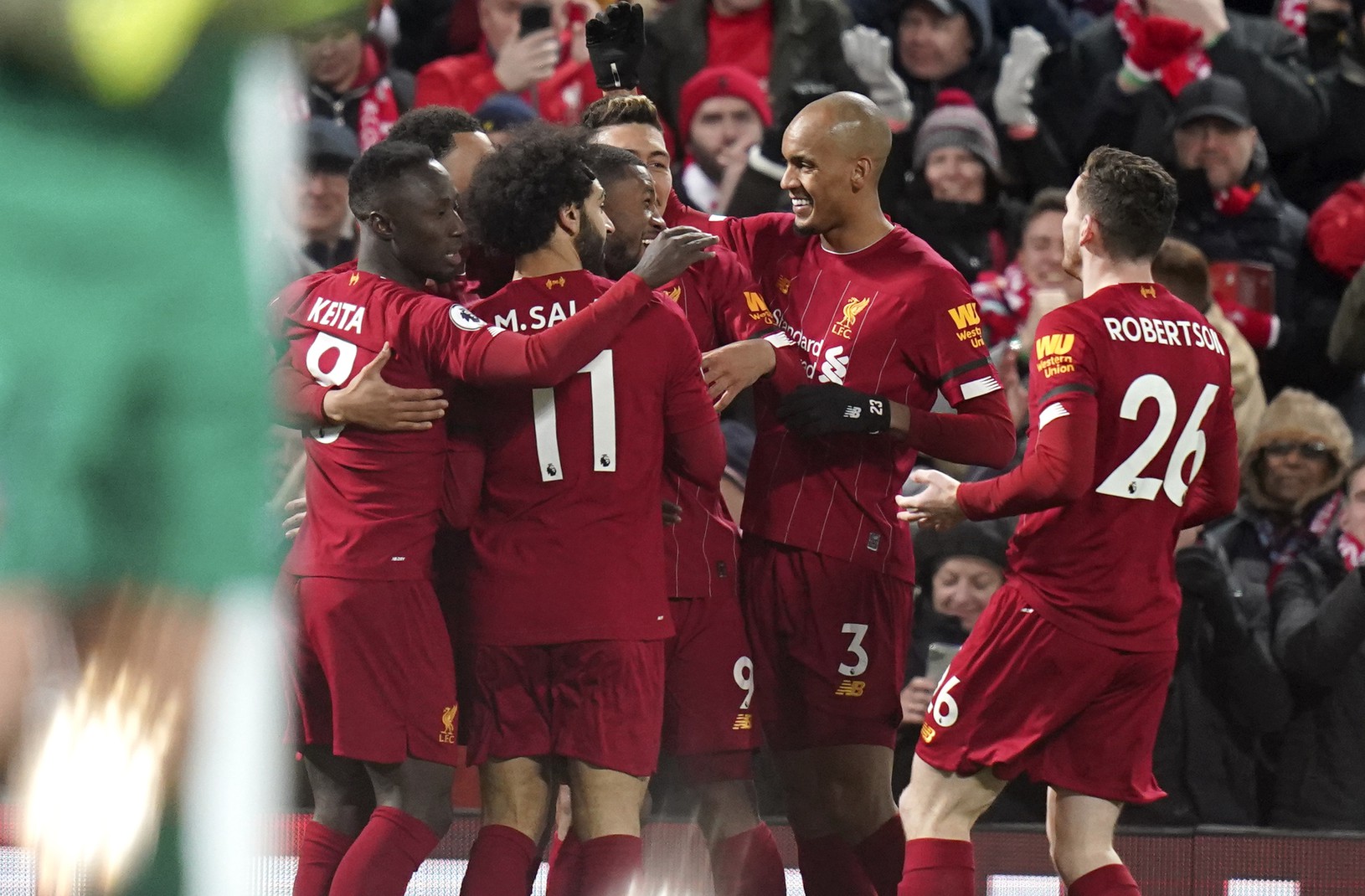 Hráči Liverpoolu oslavujú gól