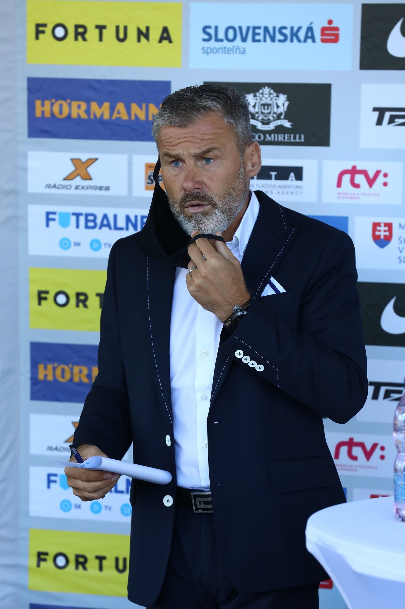 Tréner futbalovej reprezentácie Slovenska