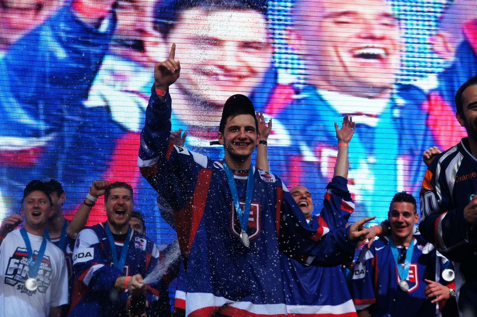 Návrat hokejistov z Helsínk,