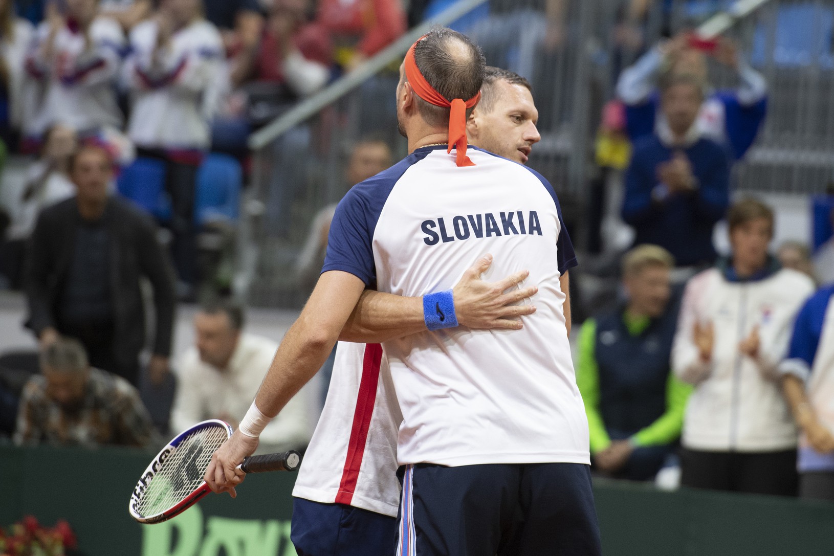 Slovenskí tenisti počas Davis