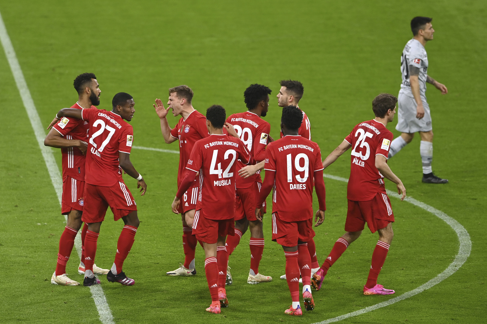 Hráči Bayernu Mníchov oslavujú