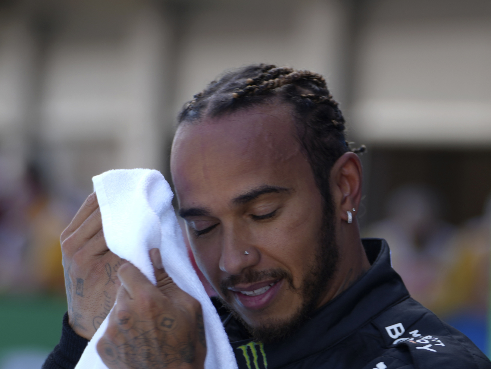 Lewis Hamilton získal stú