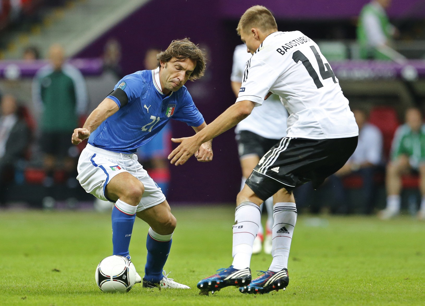 Andrea Pirlo a Holger