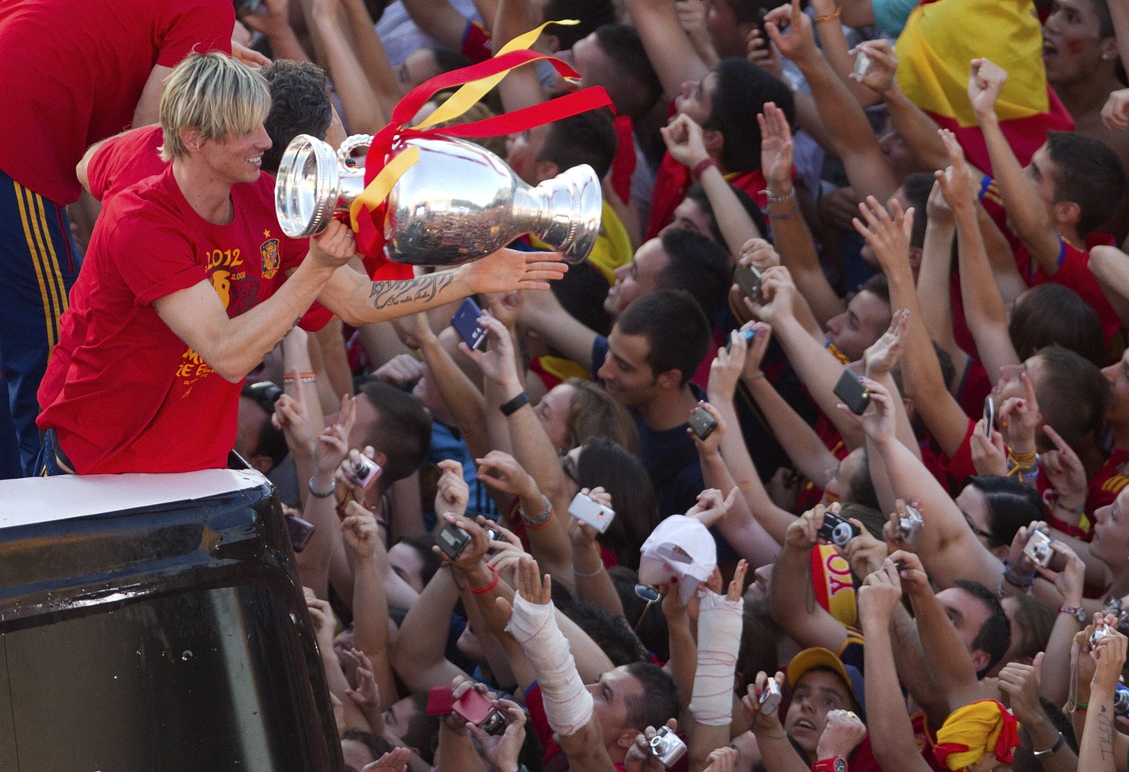 Fernando Torres oslavuje s