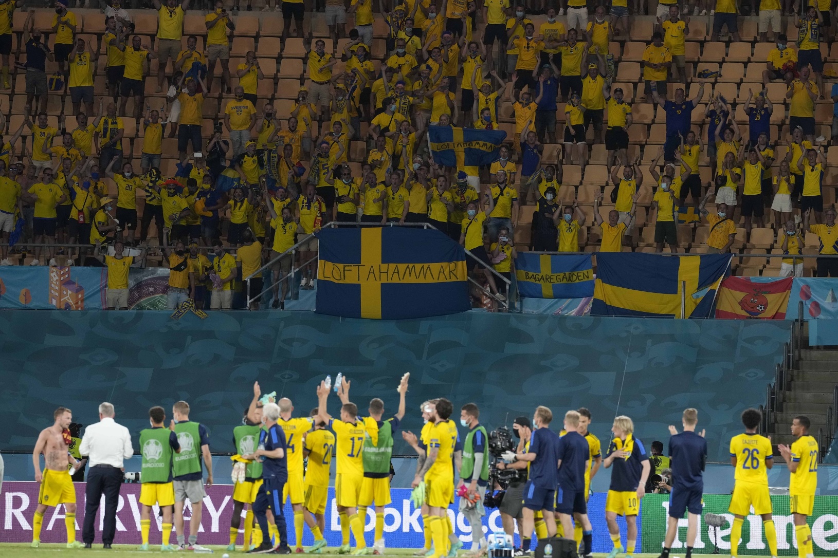 Hráči Švédska sa zdravia
