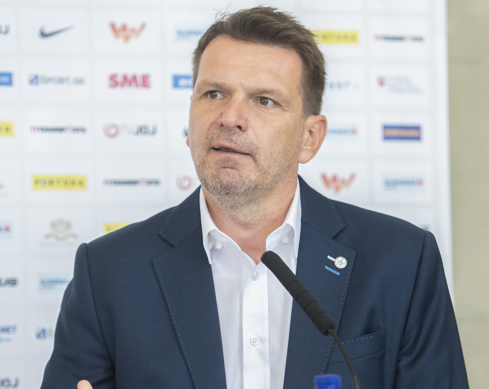Tréner futbaliovej reprezentácie Slovenska