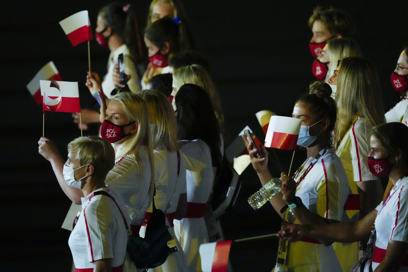 Poľskí športovci počas slávnostného