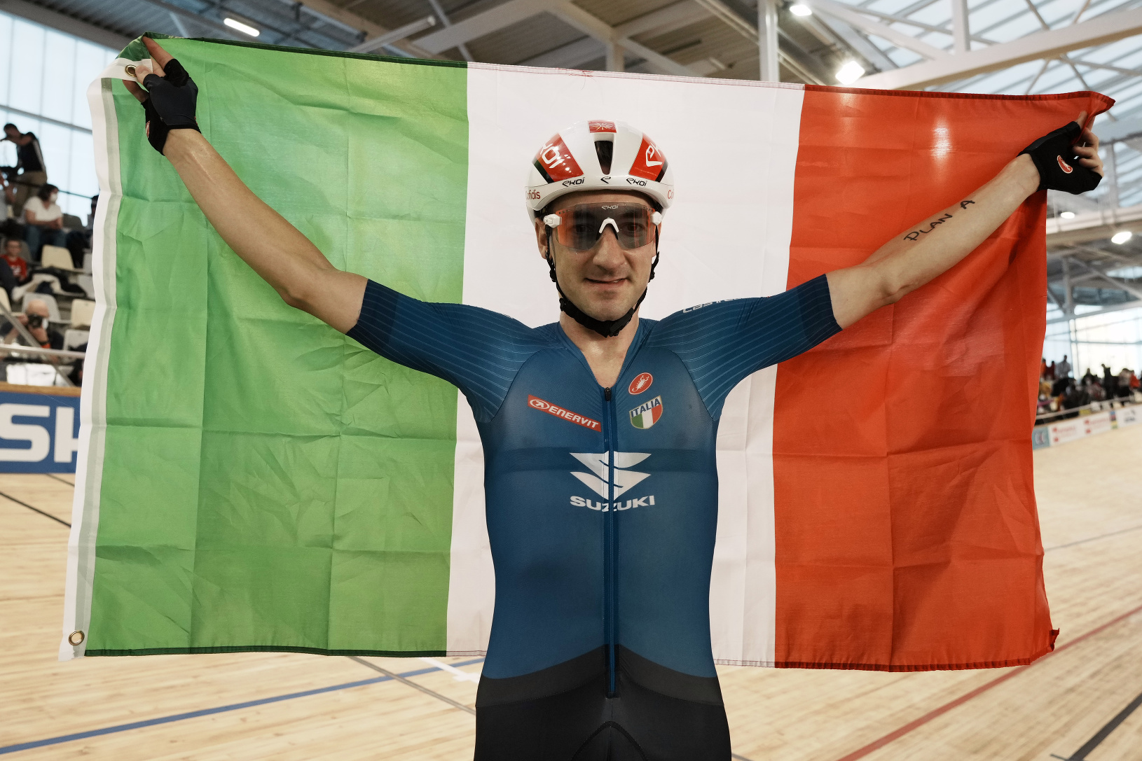 Taliansky cyklista Elia Viviani