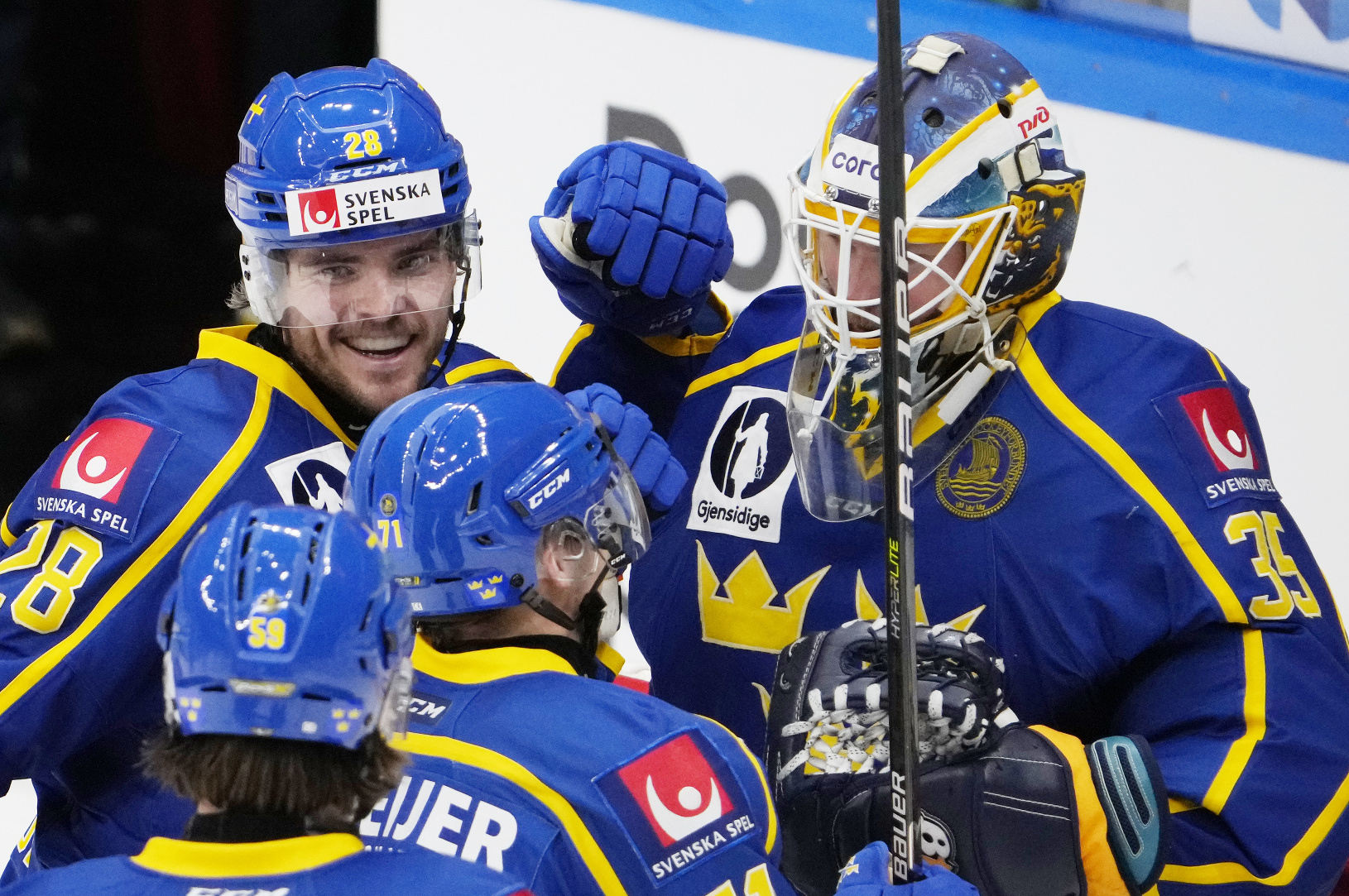 Víťazné oslavy hokejistov Švédska