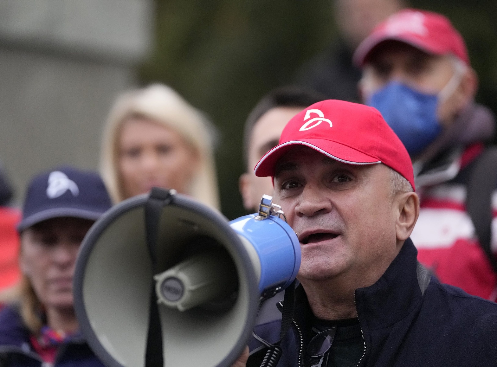 Srdjan Djokovič počas protestu