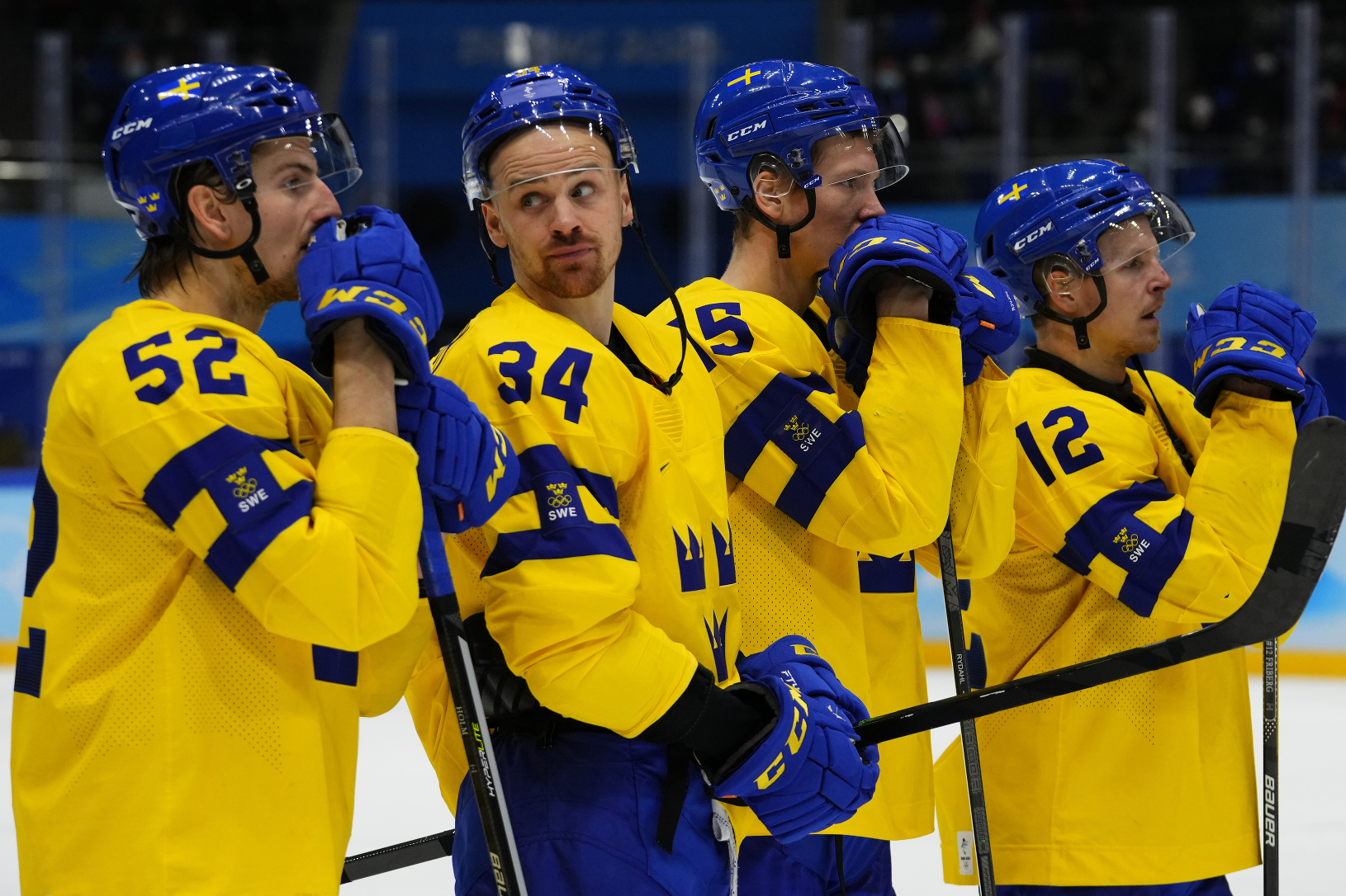 Na snímke hokejisti Švédska