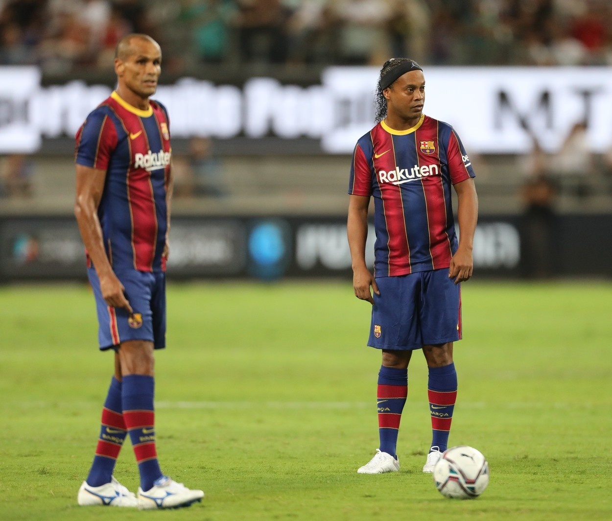 Rivaldo (vľavo) a Ronaldinho