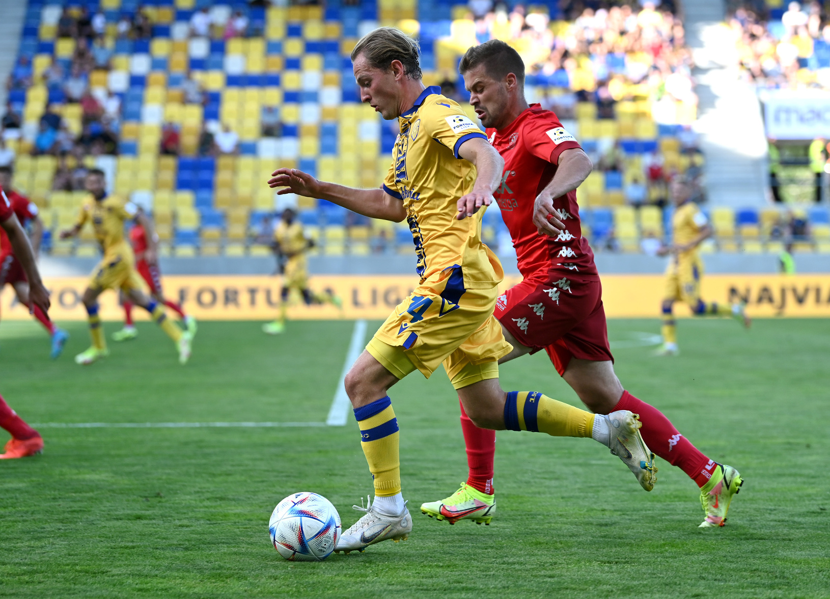 Zľava: Andrejs Ciganiks z