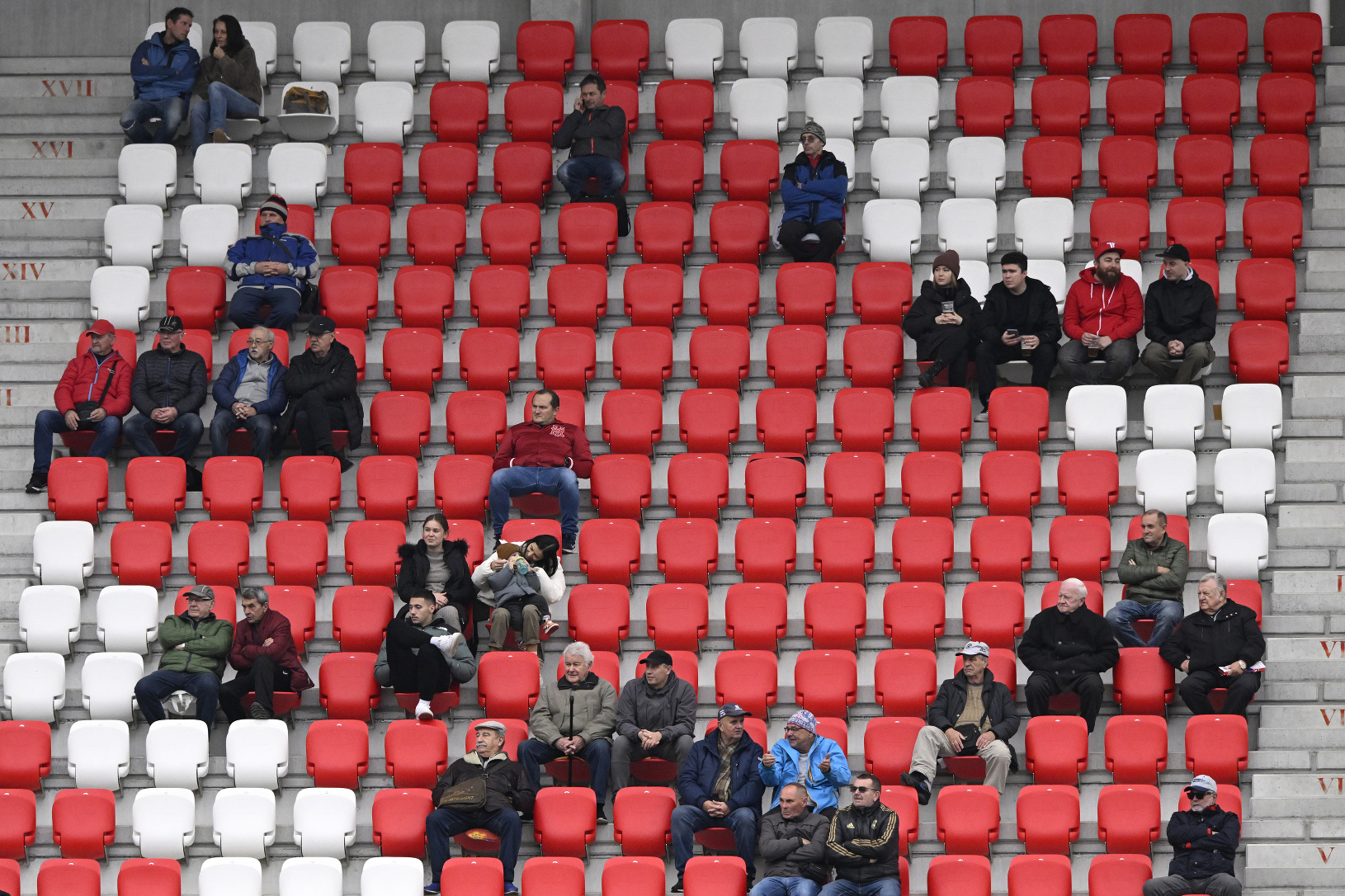 Fanúšikovia sledujú osemfinálový zápas