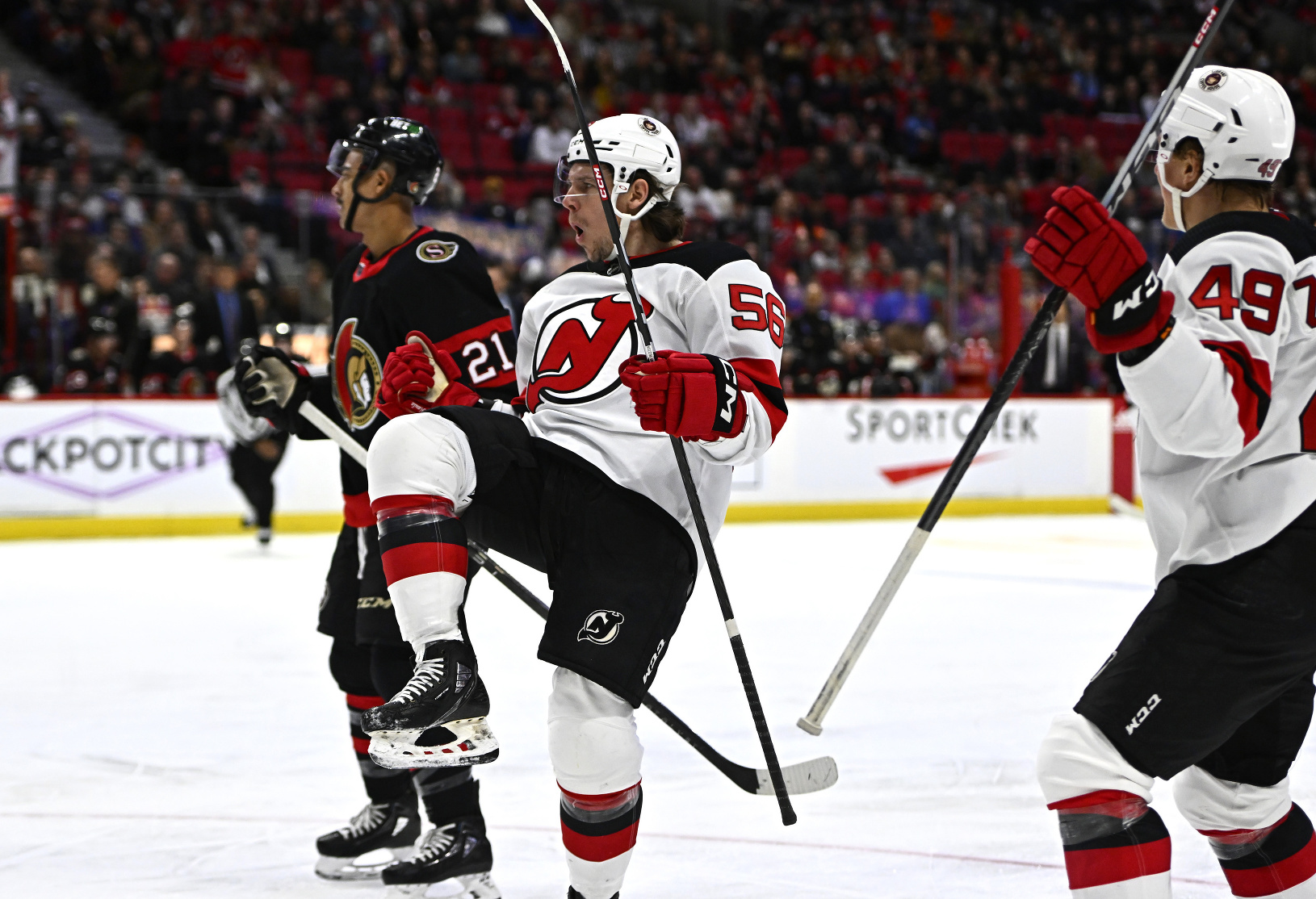 Erik Haula (56) a