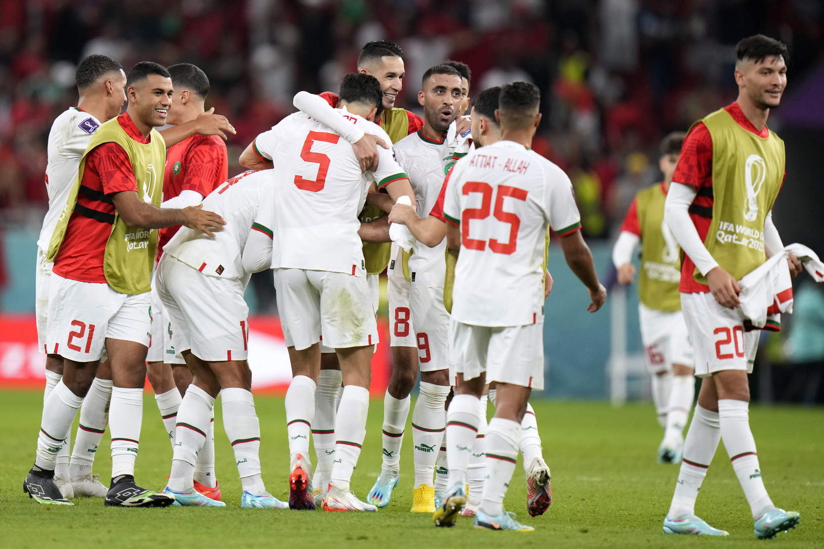 Futbalisti Maroka oslavujú víťazstvo
