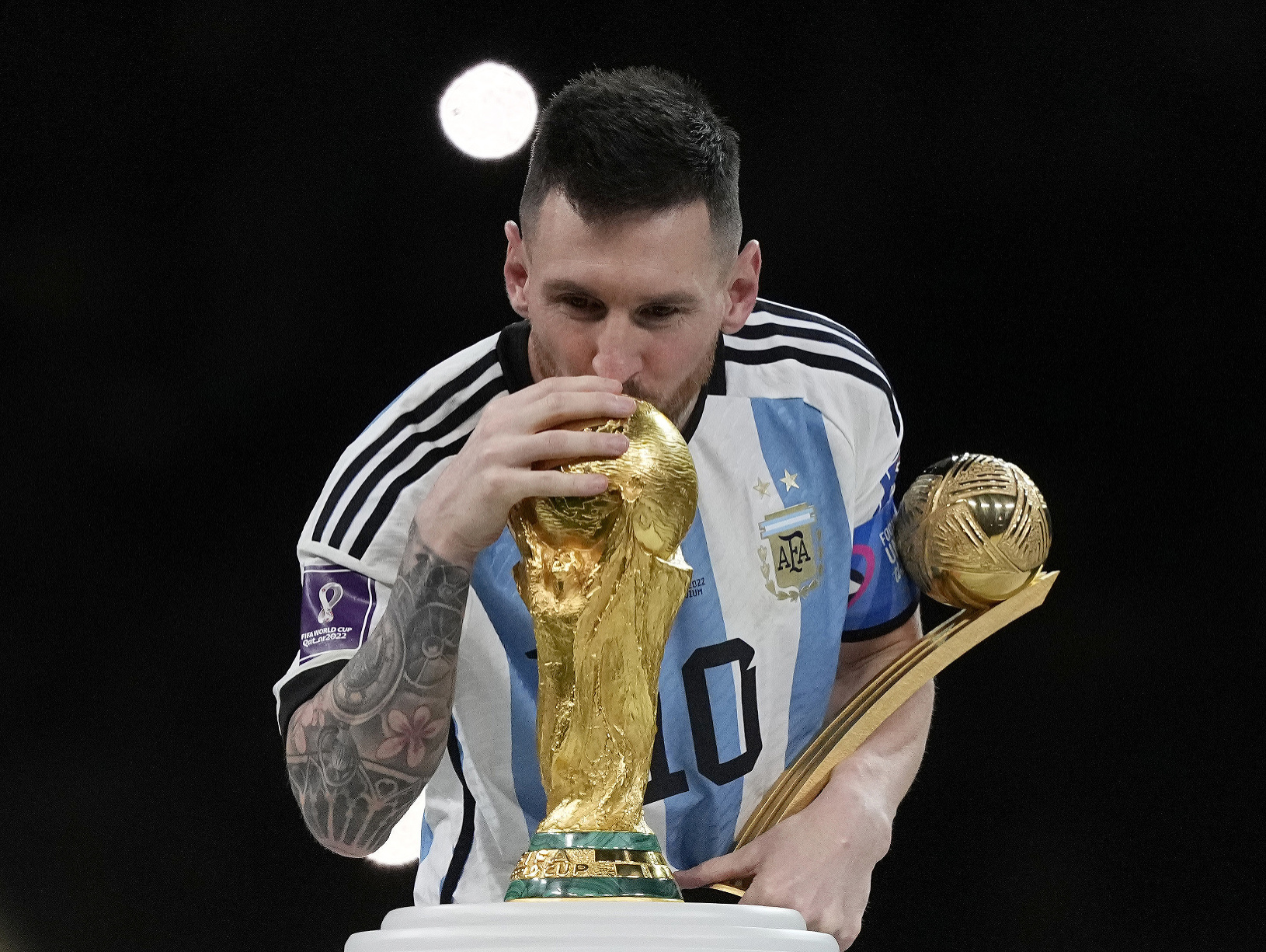 Lionel Messi so Zlatou